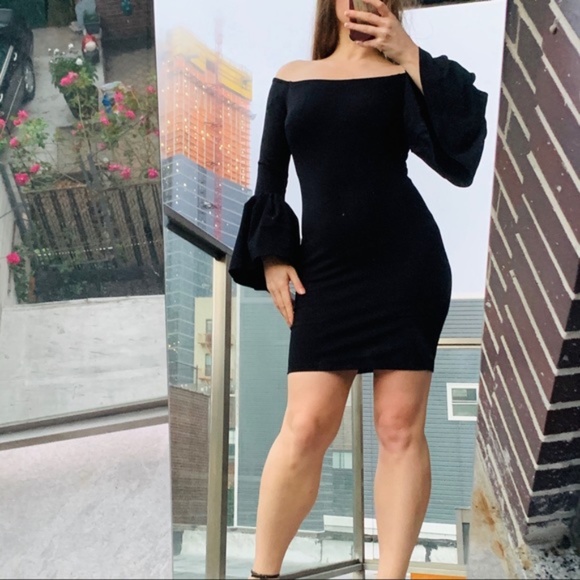 Gianni Bini Off Cold Shoulders Bell Sleeves Dress - Picture 8 of 16